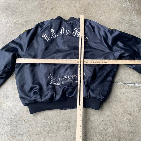 VINTAGE US AIR FORCE CHAINSTITCHED SATIN JACKET PATCHES LARGE BLACK SOUVENIR - Picture 6 of 7